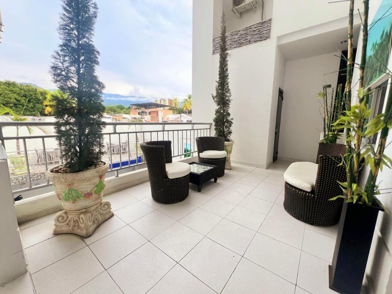 Hotel Suite Royal Melgar Exterior photo