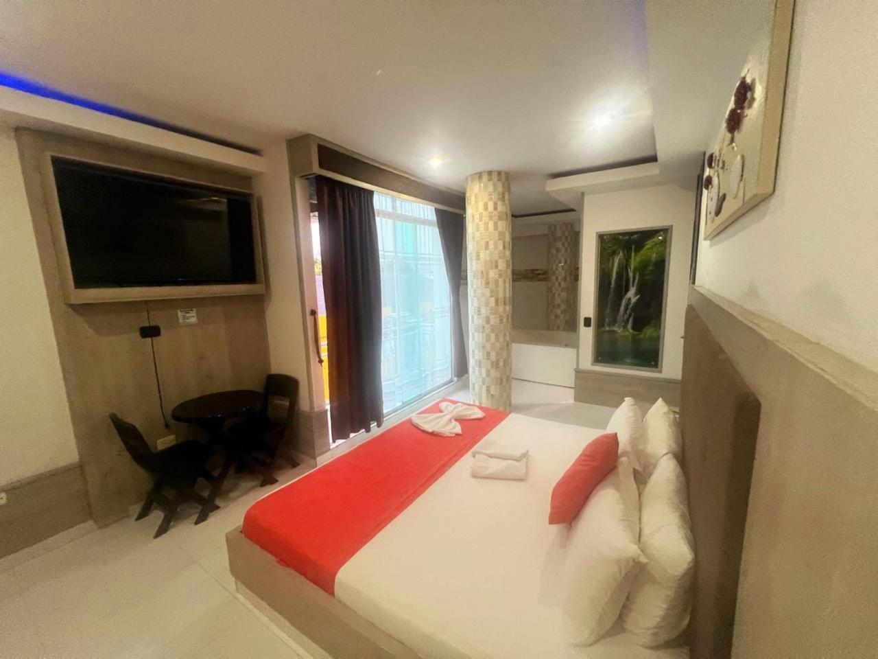 Hotel Suite Royal Melgar Exterior photo