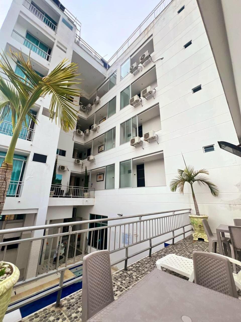 Hotel Suite Royal Melgar Exterior photo
