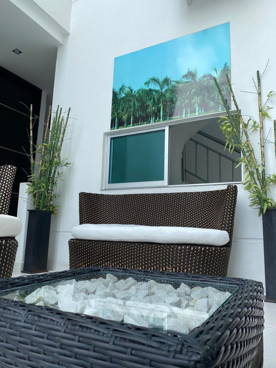 Hotel Suite Royal Melgar Exterior photo