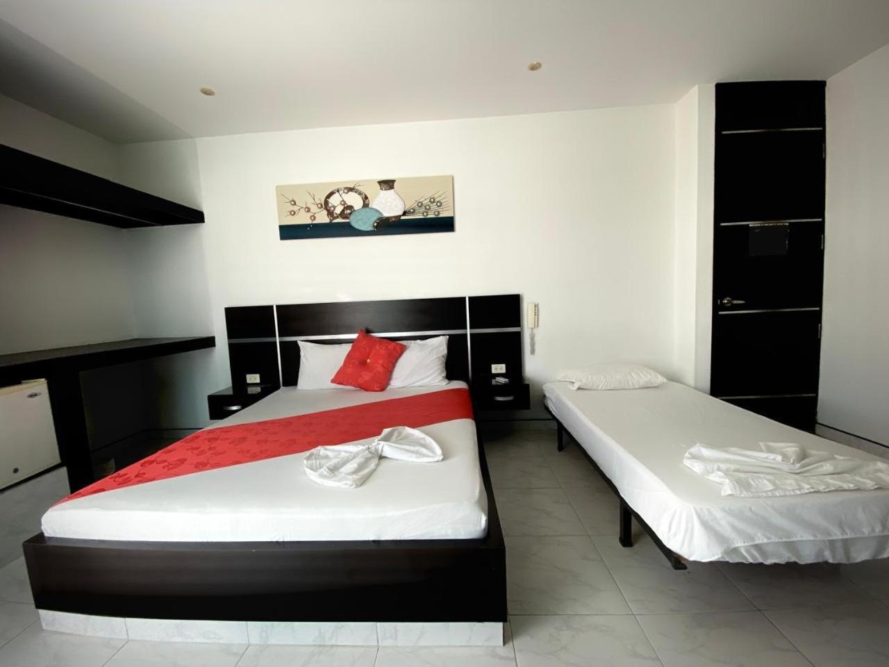 Hotel Suite Royal Melgar Exterior photo
